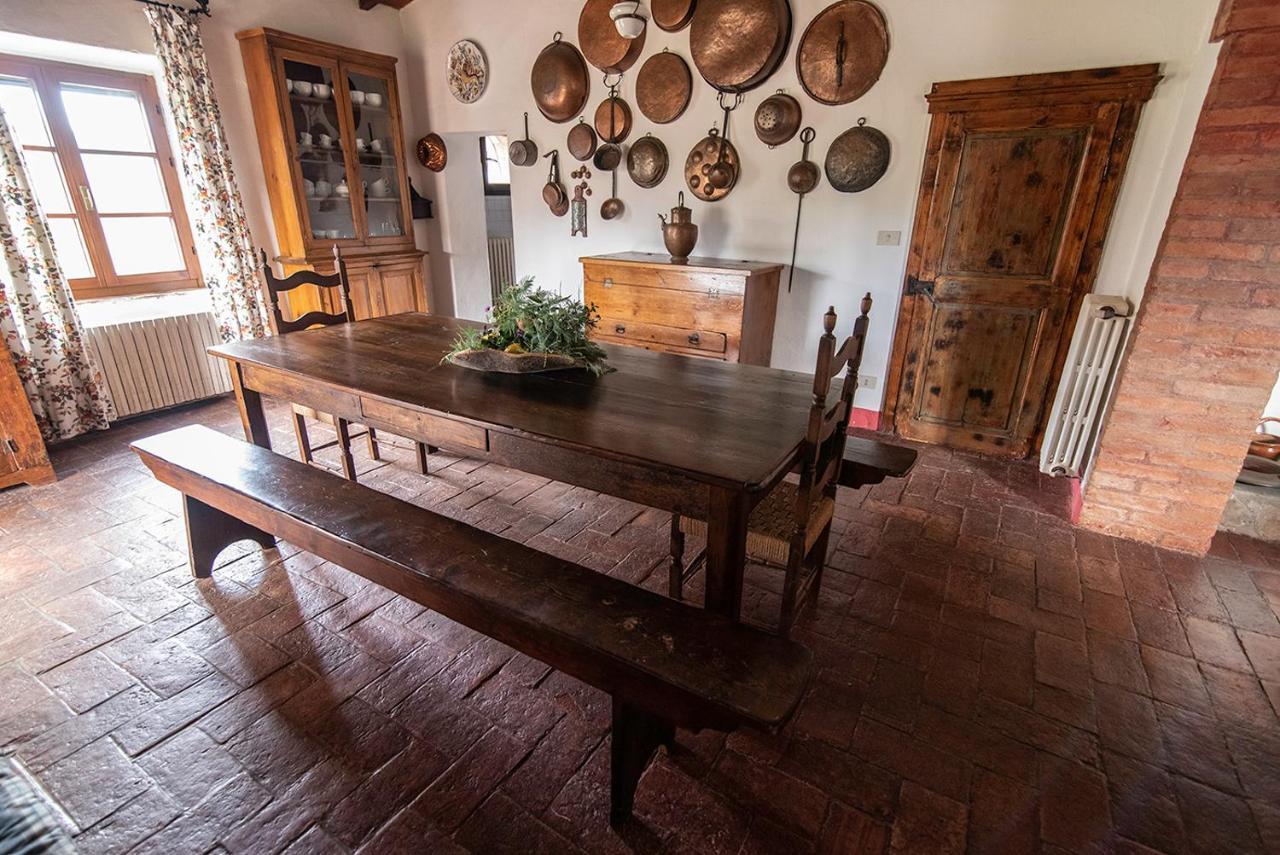 מונטיאנו Agriturismo La Fontaccia מראה חיצוני תמונה