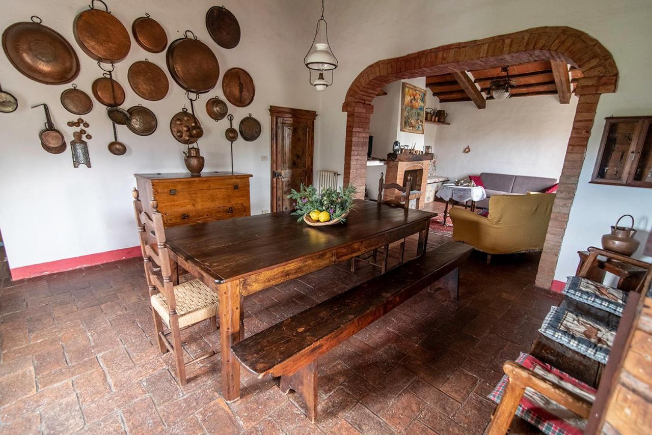 מונטיאנו Agriturismo La Fontaccia מראה חיצוני תמונה