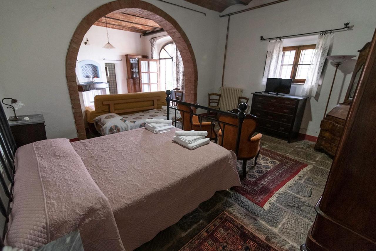 מונטיאנו Agriturismo La Fontaccia מראה חיצוני תמונה