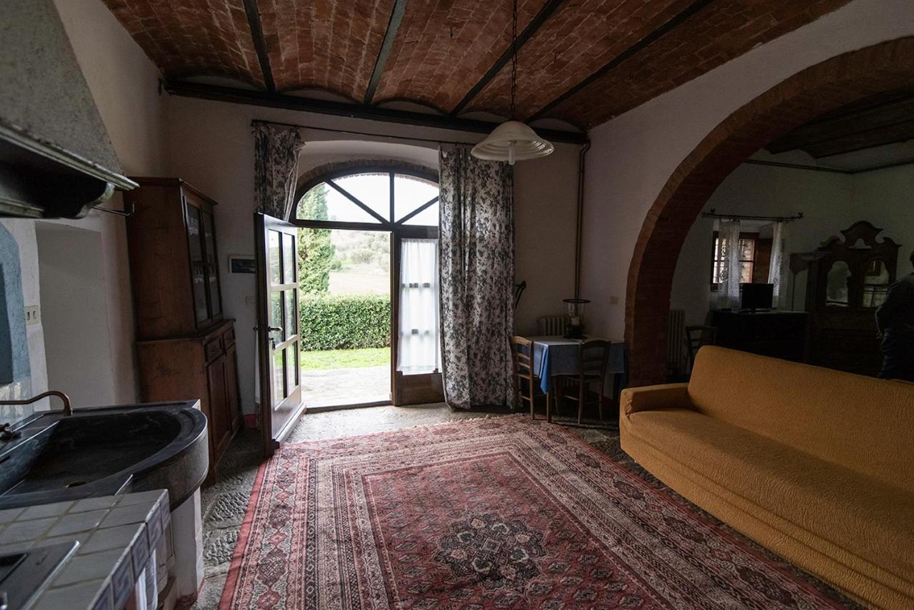 מונטיאנו Agriturismo La Fontaccia מראה חיצוני תמונה