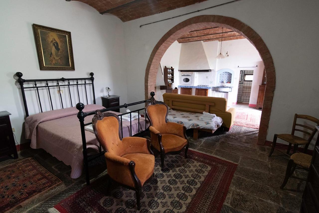 מונטיאנו Agriturismo La Fontaccia מראה חיצוני תמונה