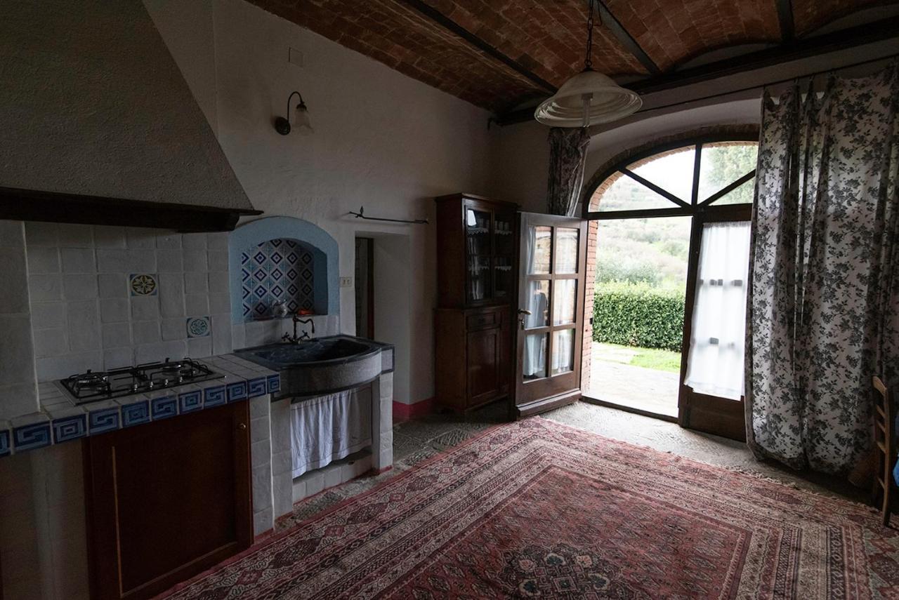 מונטיאנו Agriturismo La Fontaccia מראה חיצוני תמונה