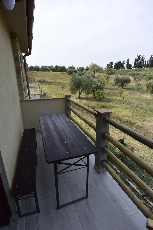 מונטיאנו Agriturismo La Fontaccia מראה חיצוני תמונה