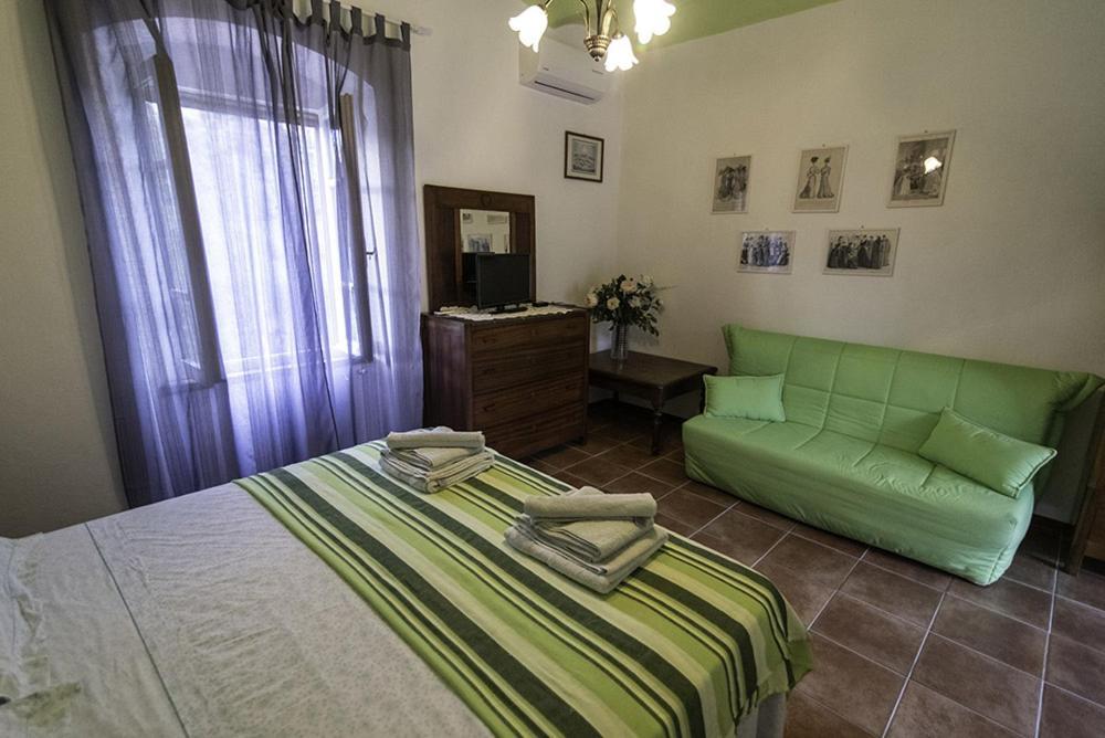מונטיאנו Agriturismo La Fontaccia מראה חיצוני תמונה