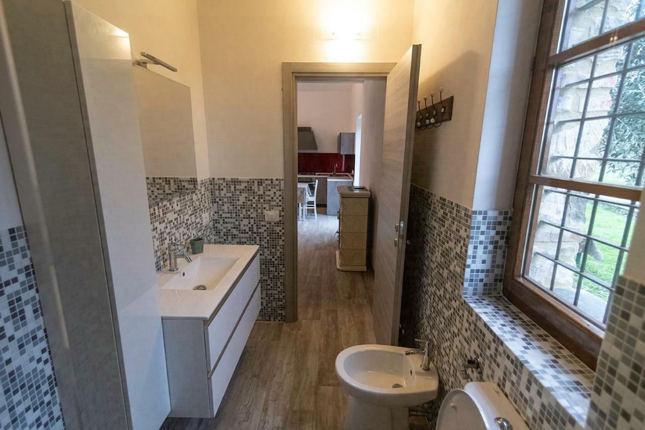 מונטיאנו Agriturismo La Fontaccia מראה חיצוני תמונה
